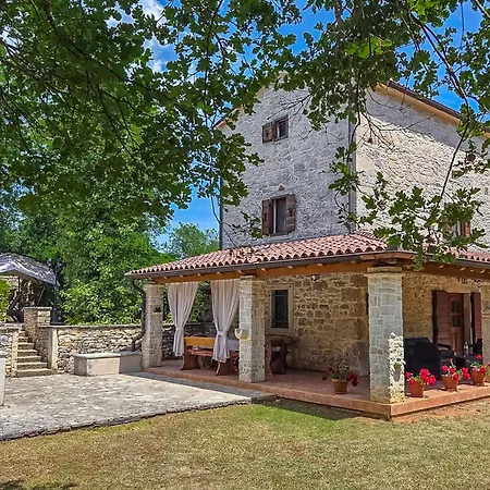度假居 House Stancija Bursic