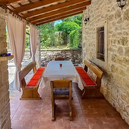 House Stancija Bursic Casa vacanze *